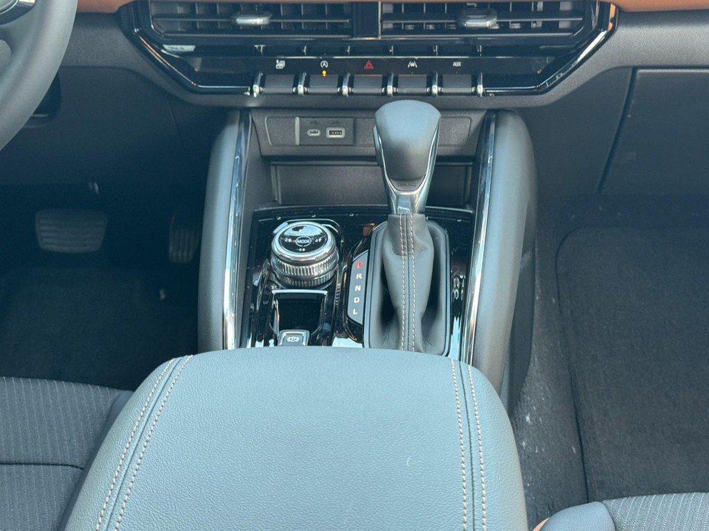 New 2026 GMC Canyon AT4 AWD/4WD image 14