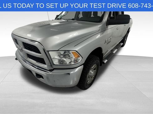 Used 2014 RAM 2500 SLT AWD/4WD image 7