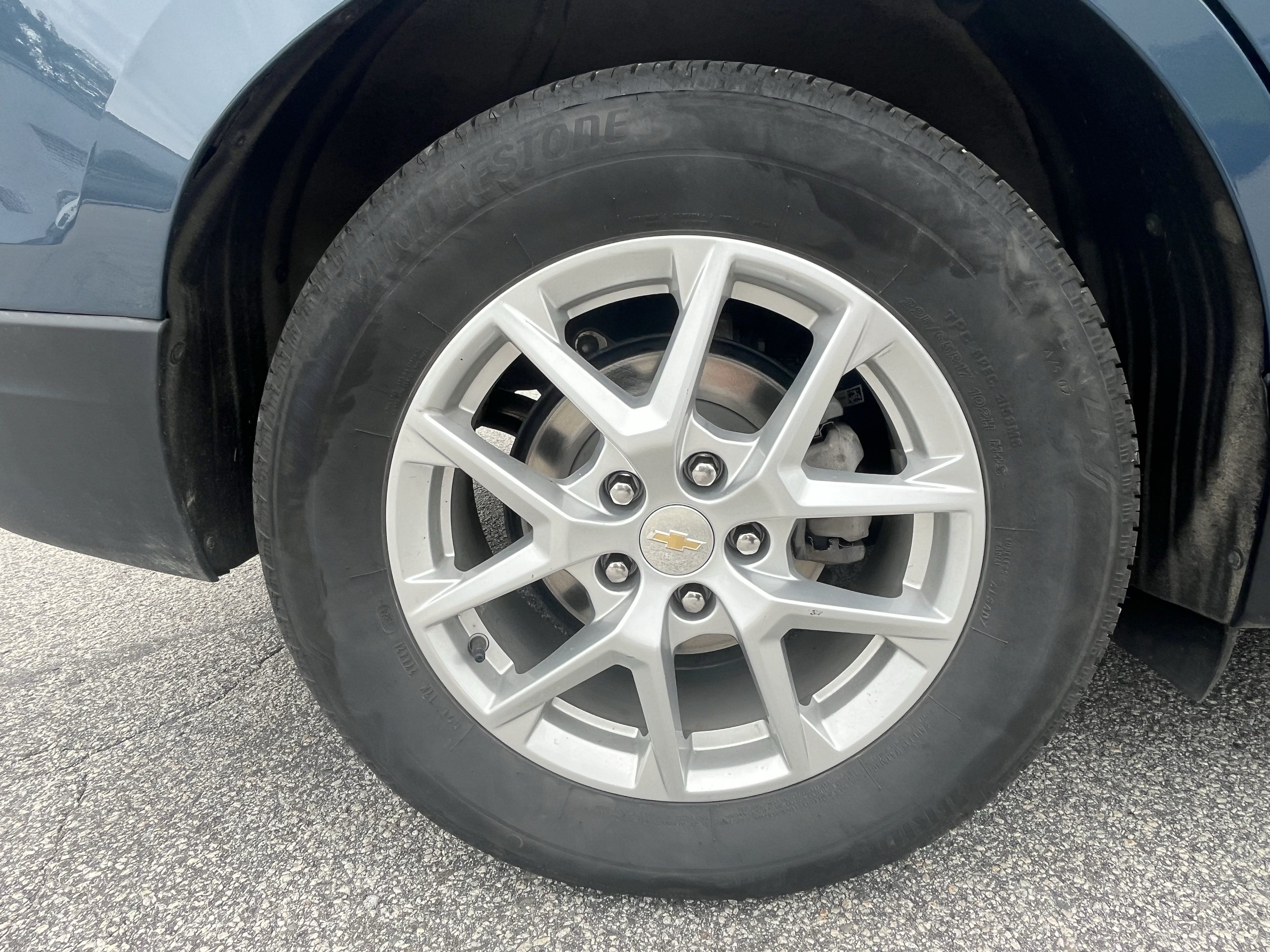 Used 2024 Chevrolet Equinox LT AWD/4WD image 13