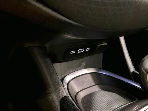Used 2021 Chevrolet Malibu LT FWD image 33