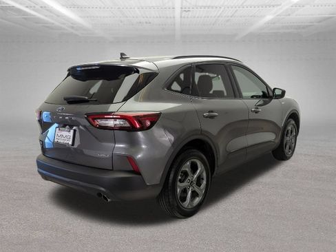 Used 2025 Ford Escape ST-Line AWD/4WD image 8