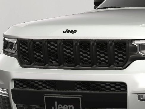 New 2024 Jeep Grand Cherokee L Limited w/ Black Appearance Package image 14
