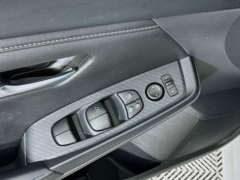 Certified 2024 Nissan Sentra SV FWD image 23