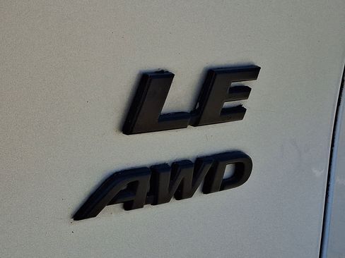 Used 2019 Toyota RAV4 LE w/ All Weather Liner Package AWD/4WD image 31