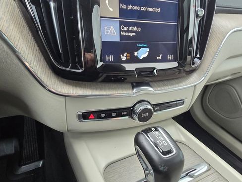 Used 2018 Volvo XC60 T5 Inscription w/ Convenience Package AWD/4WD image 24
