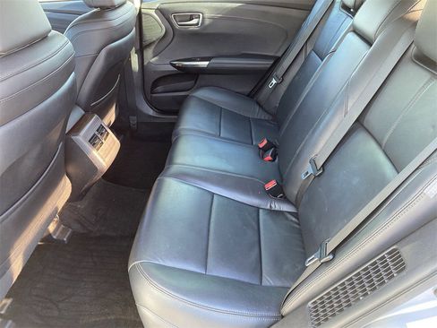 Used 2015 Toyota Avalon Limited image 13