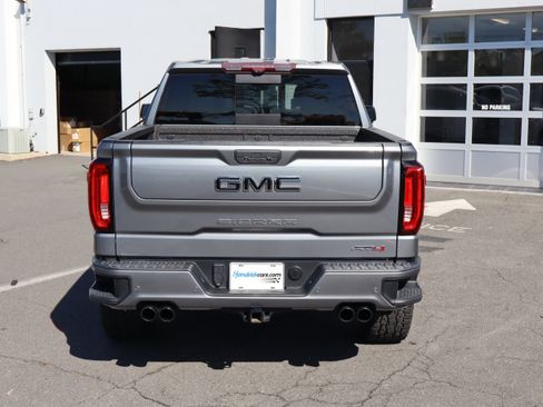 Used 2020 GMC Sierra 1500 AT4 w/ AT4 Premium Package AWD/4WD image 9