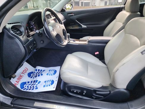 Used 2012 Lexus IS 350C w/ Luxury Pkg RWD image 18