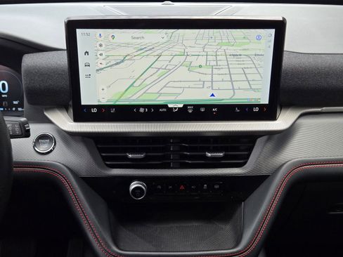 Used 2025 Ford Explorer ST-Line image 15