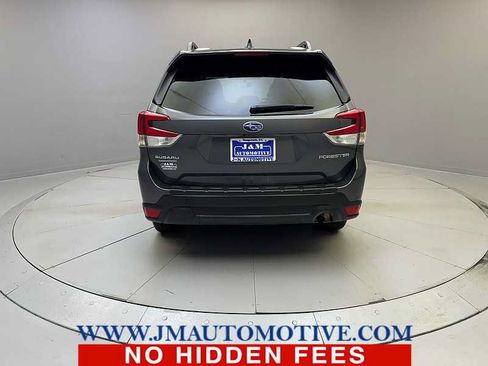 Used 2024 Subaru Forester Premium AWD/4WD image 4