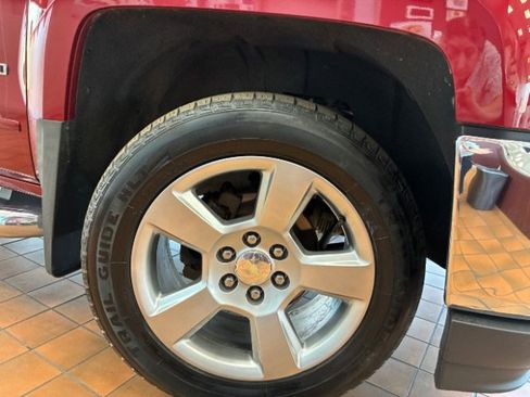 Used 2018 Chevrolet Silverado 1500 LT w/ All Star Edition image 35