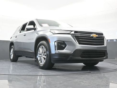 Used 2023 Chevrolet Traverse LT FWD image 62