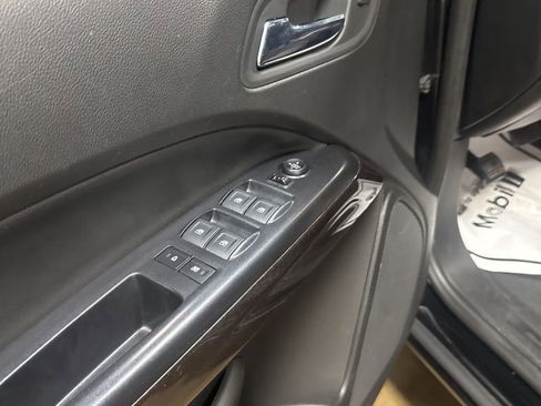 Used 2020 GMC Canyon SLE w/ Elevation Edition image 10