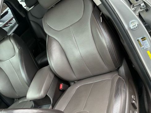 Used 2020 Hyundai Santa Fe Limited w/ Cargo Package image 18