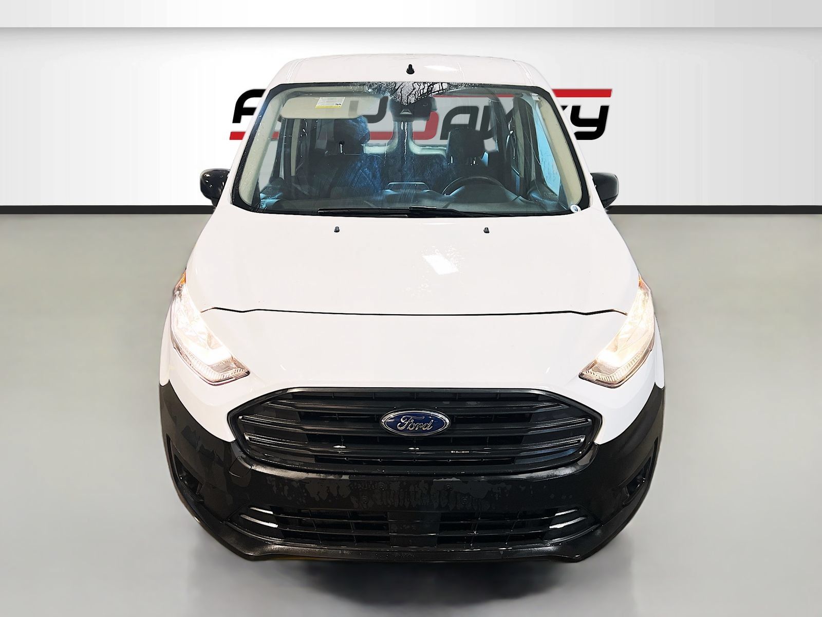 Used 2023 Ford Transit Connect XL FWD image 2