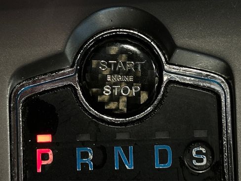 Used 2013 Jaguar XF 3.0 image 29