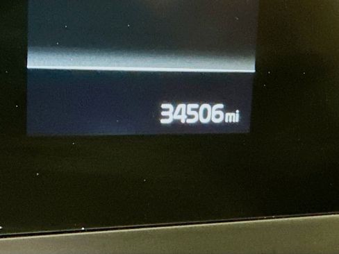 Used 2025 Kia Sportage LX image 18