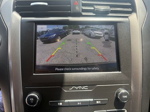 Used 2020 Ford Fusion SEL image 13