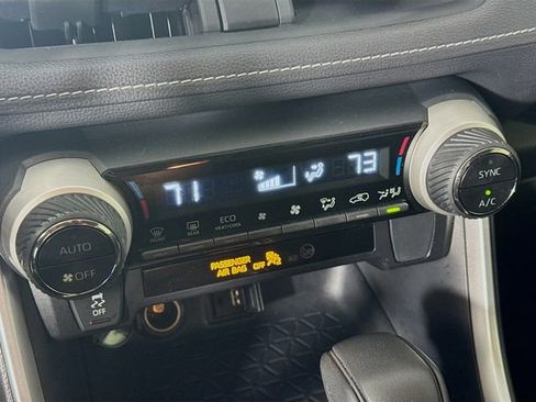 Used 2019 Toyota RAV4 XLE image 19