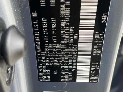 Certified 2024 Toyota Corolla Cross L image 24