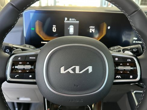 New 2026 Kia Carnival EX FWD image 24