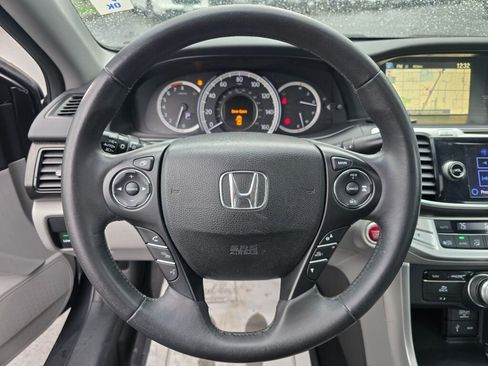 Used 2013 Honda Accord Touring image 24