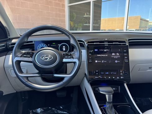 Used 2023 Hyundai Tucson SEL w/ Convenience Package image 16