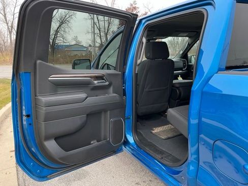 Used 2024 Chevrolet Silverado 1500 RST image 18