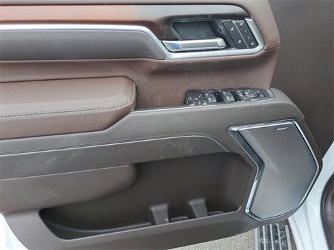 New 2026 GMC Sierra 2500 Denali w/ Denali Reserve Package image 14