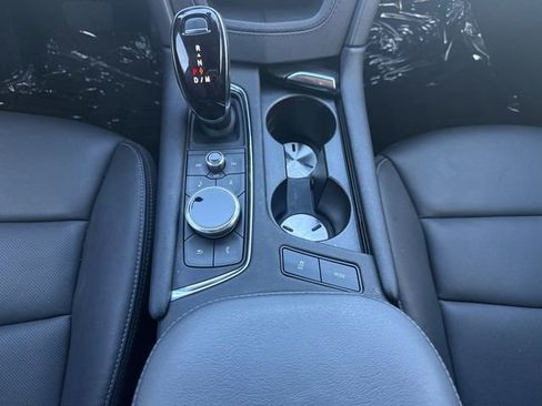 Used 2024 Cadillac XT6 Premium Luxury w/ Technology Package FWD image 11