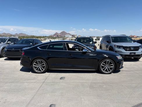 Used 2018 Audi S5 Premium Plus w/ Navigation Package AWD/4WD image 3