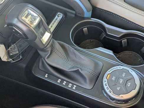 Used 2024 Ford Bronco Wildtrak image 20