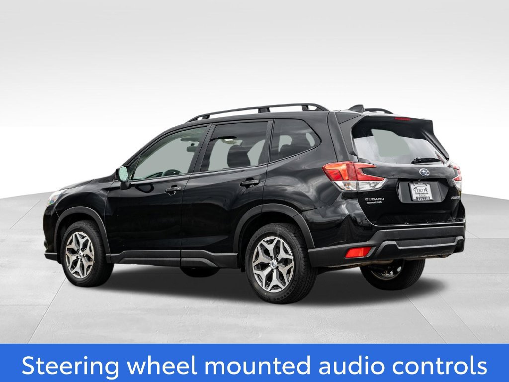 Used 2023 Subaru Forester Premium AWD/4WD image 5