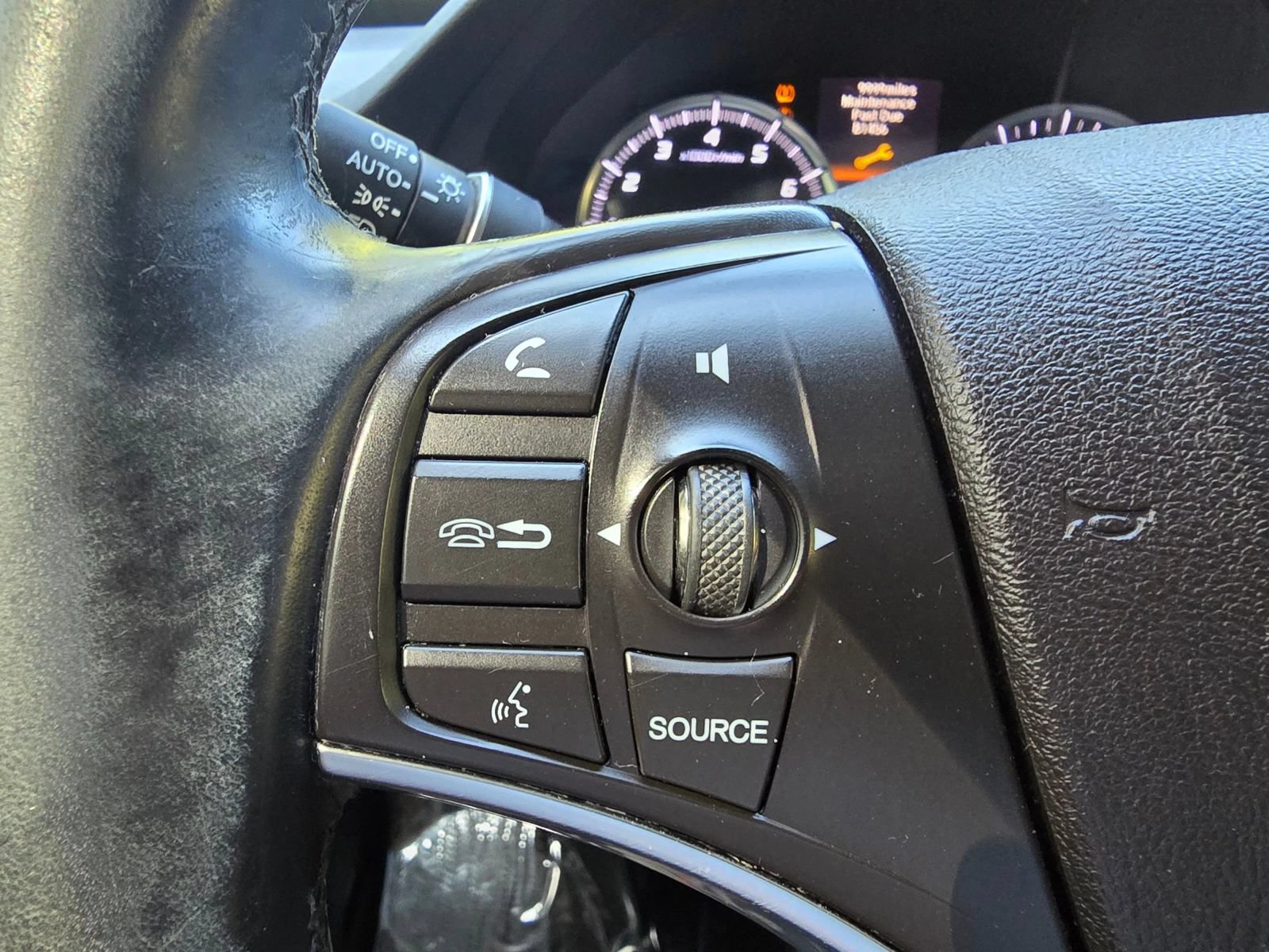 Used 2017 Acura MDX w/ Technology Package AWD/4WD image 27