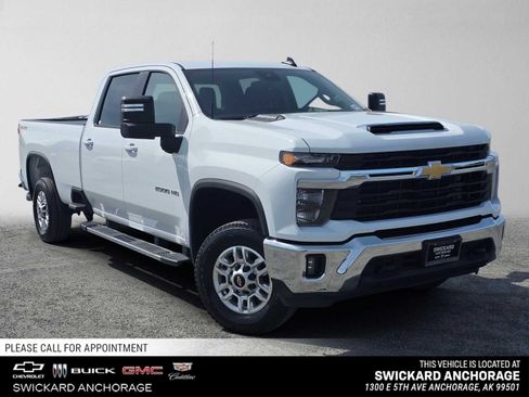 Certified 2025 Chevrolet Silverado 2500 LT w/ Convenience Package AWD/4WD image 1