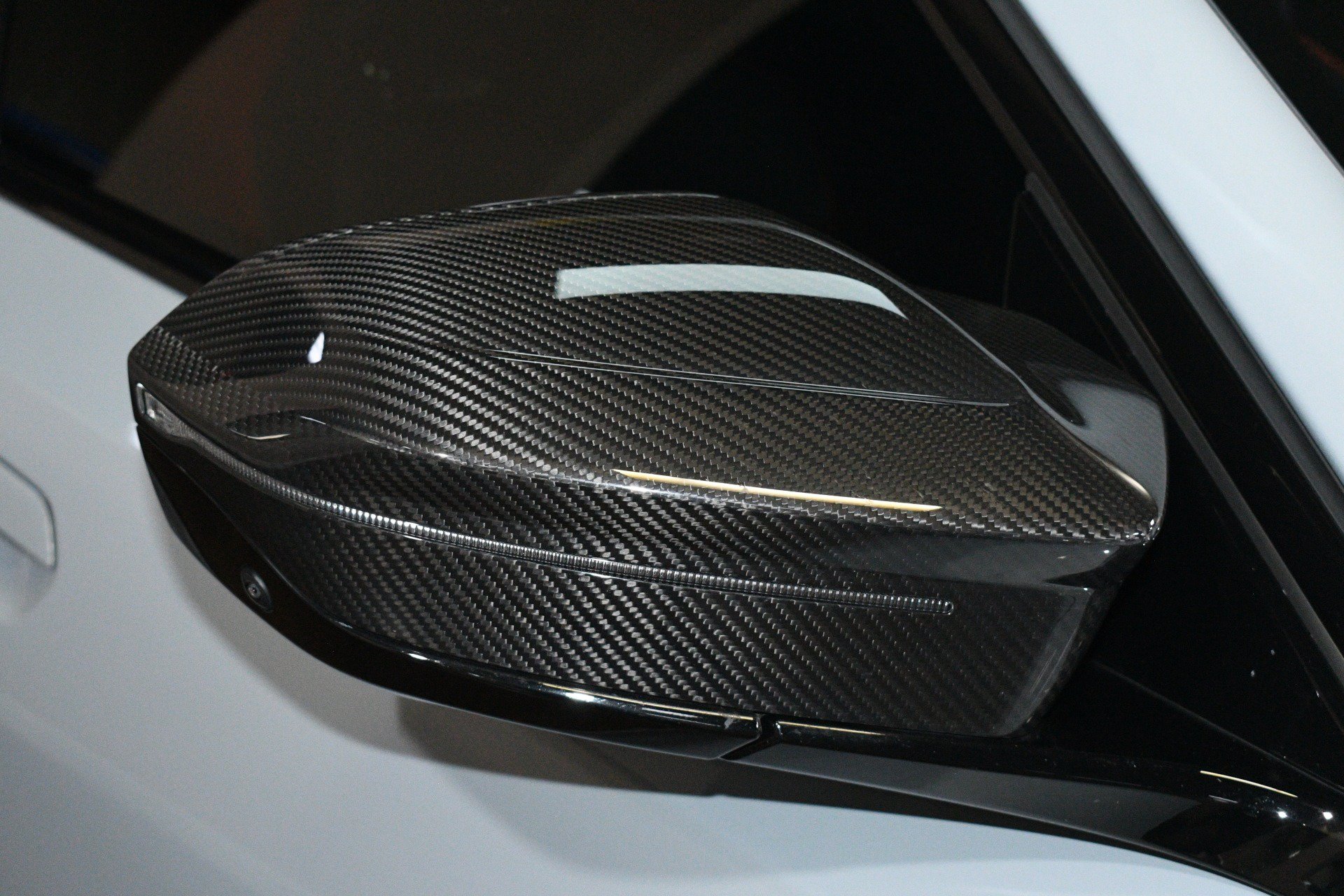 Used 2025 BMW M5 w/ Carbon Package AWD/4WD image 61