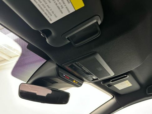 Used 2023 MAZDA MAZDA3 s image 31