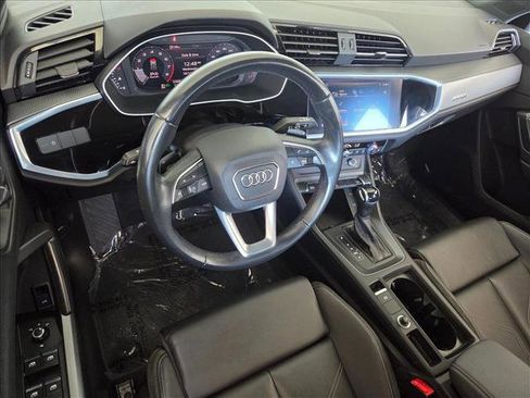 Used 2021 Audi Q3 2.0T Premium image 10
