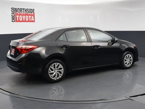 Used 2018 Toyota Corolla LE FWD image 4