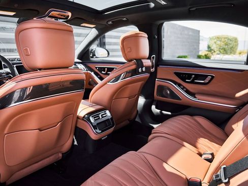 Used 2024 Mercedes-Benz S 63 AMG S image 39