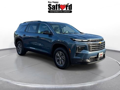 Used 2025 Chevrolet Traverse LT AWD/4WD image 10