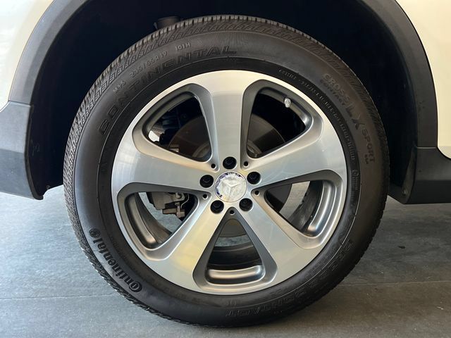 Used 2016 Mercedes-Benz GLC 300 image 11