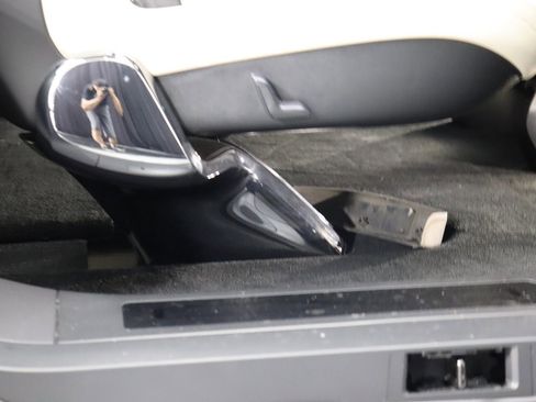 Used 2023 Tesla Model X image 31