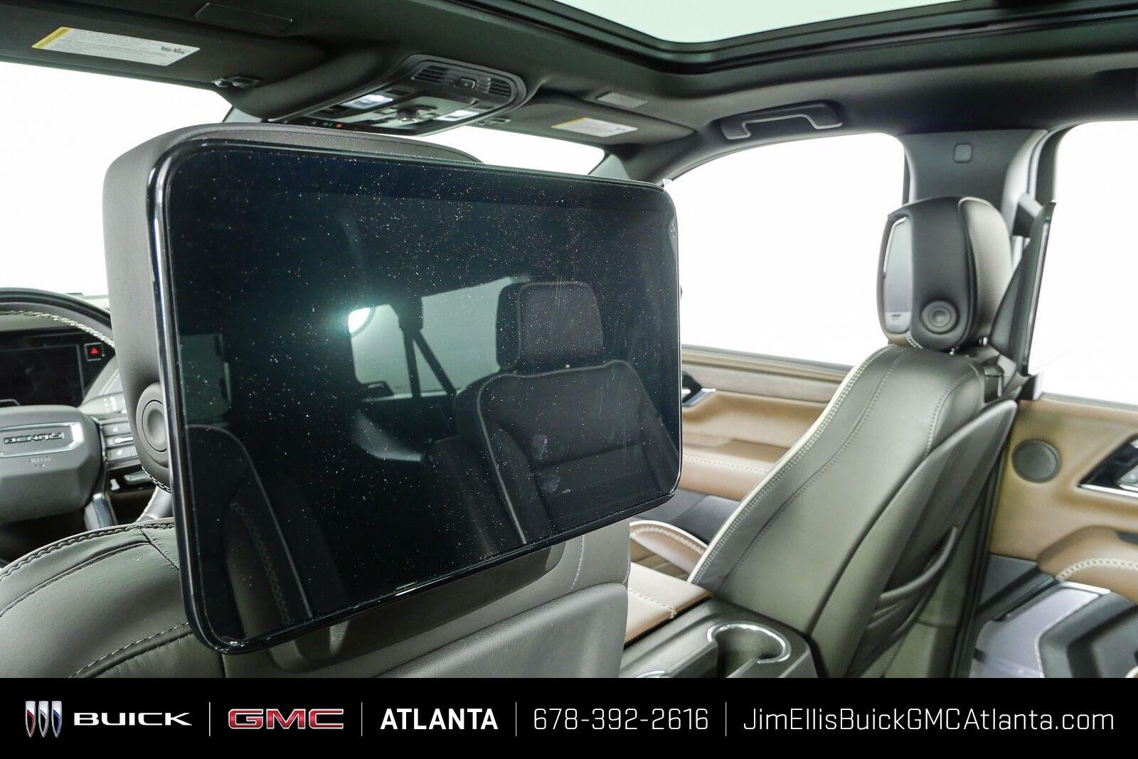 Used 2025 GMC Yukon XL Denali Ultimate w/ LPO, Floor Liner Package AWD/4WD image 21