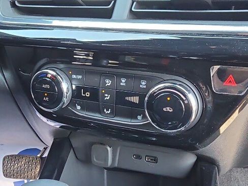 Used 2024 Chevrolet Trax RS w/ Driver Confidence Package image 5