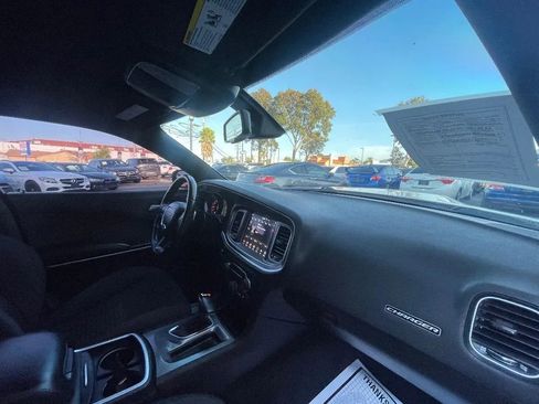 Used 2019 Dodge Charger R/T RWD image 12