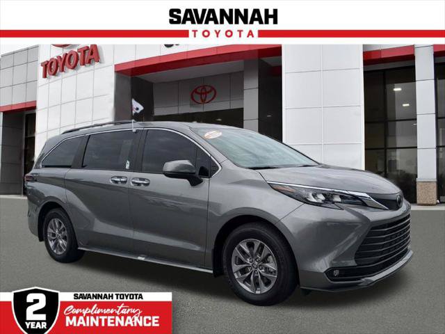 Certified 2026 Toyota Sienna XLE FWD image 1