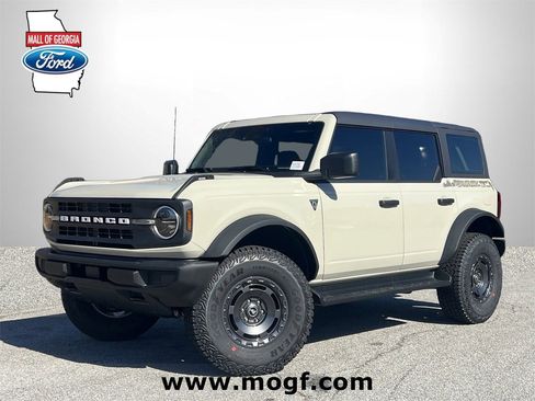 New 2025 Ford Bronco 4-Door w/ Sasquatch Package image 1