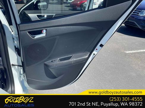 Used 2013 Hyundai Veloster w/ Style Pkg FWD image 36
