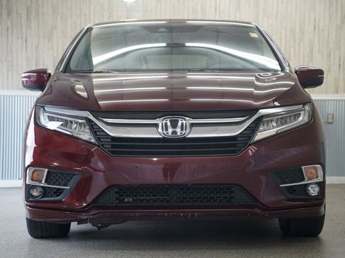 Used 2019 Honda Odyssey Touring image 3